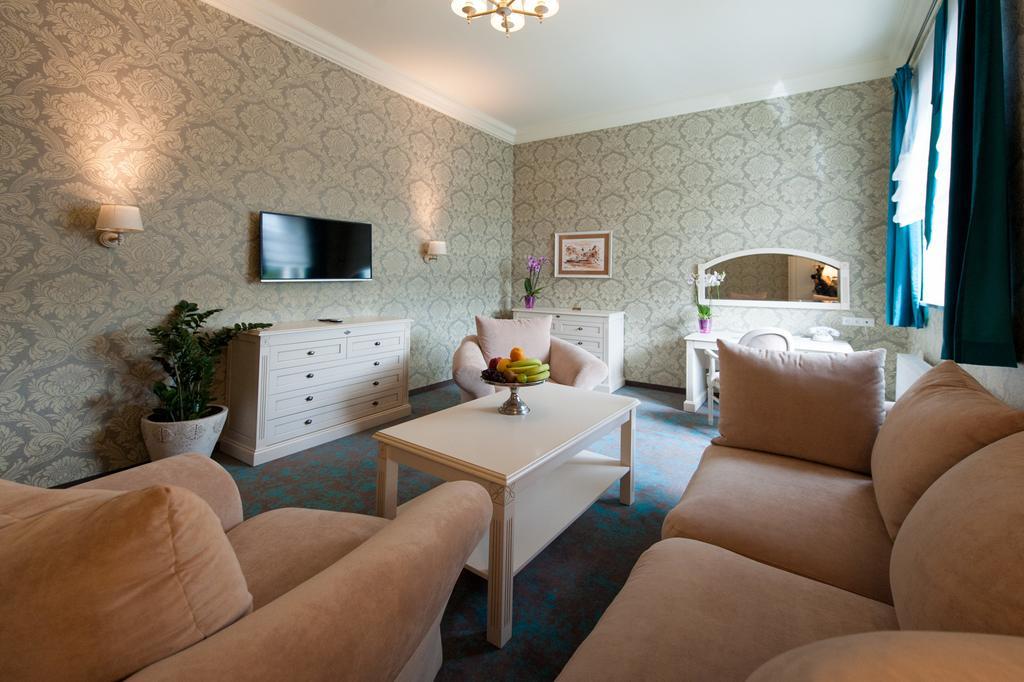 Dom Zdrojowy Hotel Swieradow-Zdroj Ngoại thất bức ảnh